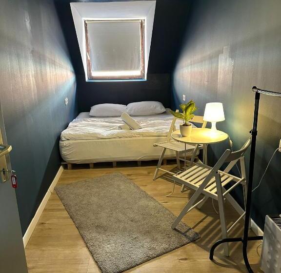 Standard room with outdoor bath, Hostel Sleeping Beauty