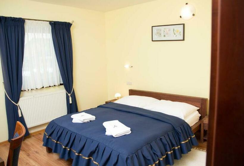 Номер Стандарт Трехместный, Amalia