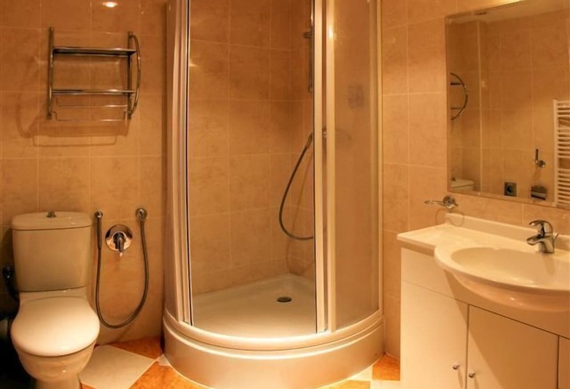 Четырехместный Номер Стандарт, Amalia