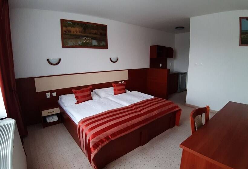 Quarto Comfort, Auto Jas