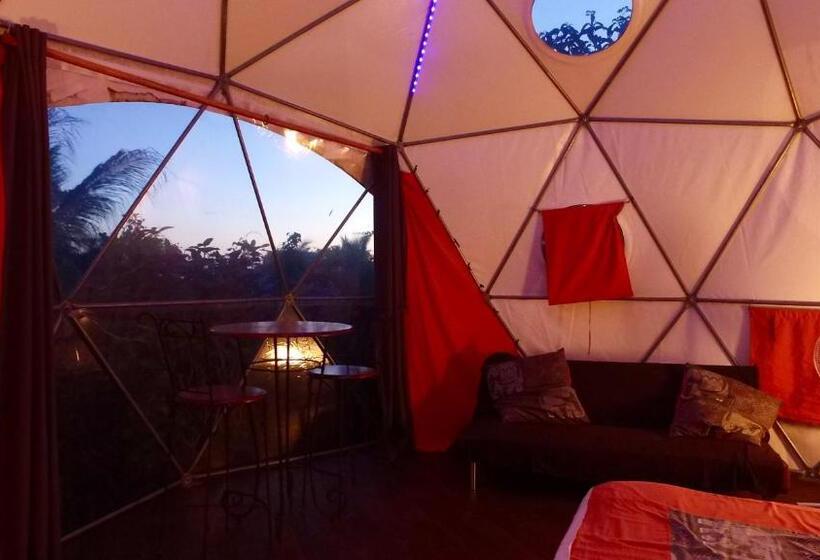 חדר סטנדרט, Bubble Dome Village