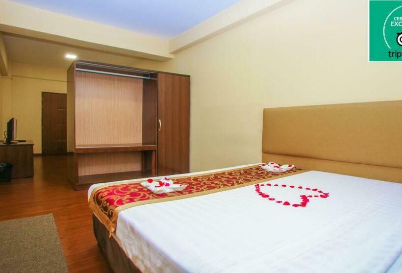 اتاق استاندارد, Grace Treasure