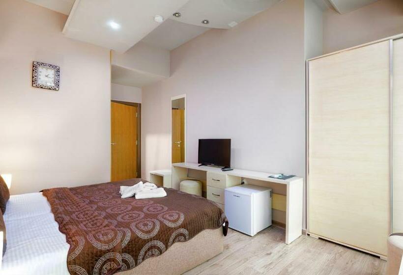 اتاق استاندارد, Green Center Gili