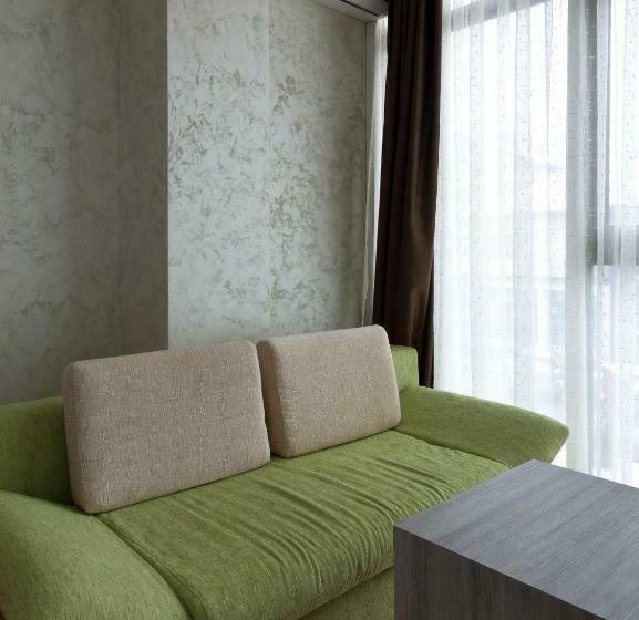 اتاق لوکس, Green Center Gili