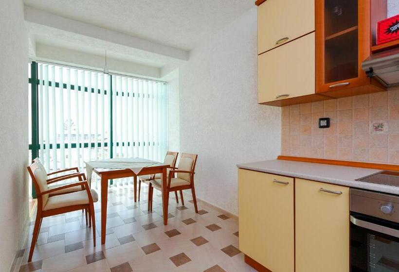 آپارتمان 1 خوابه با تراس, Green Center Gili