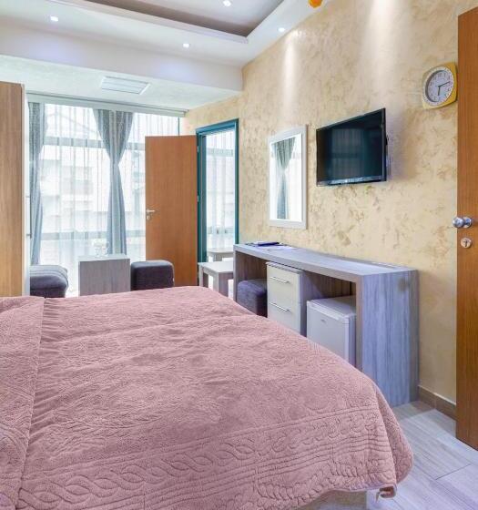 اتاق لوکس خانوادگی, Green Center Gili