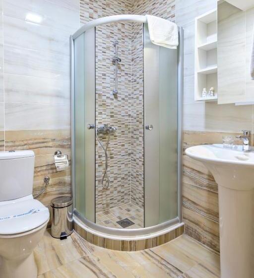 اتاق لوکس خانوادگی, Green Center Gili