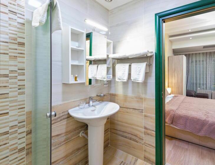 اتاق لوکس خانوادگی, Green Center Gili