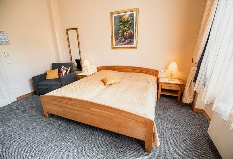 اتاق لوکس, Guest House Veronika