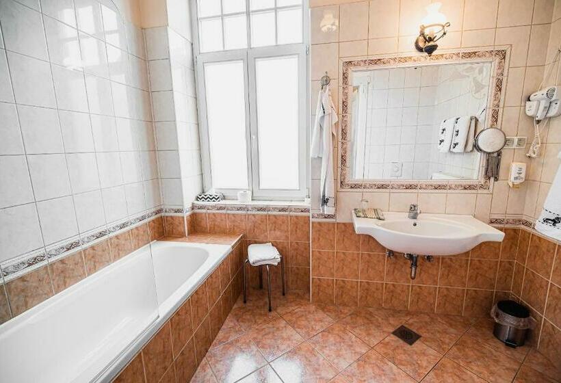 اتاق لوکس, Guest House Veronika