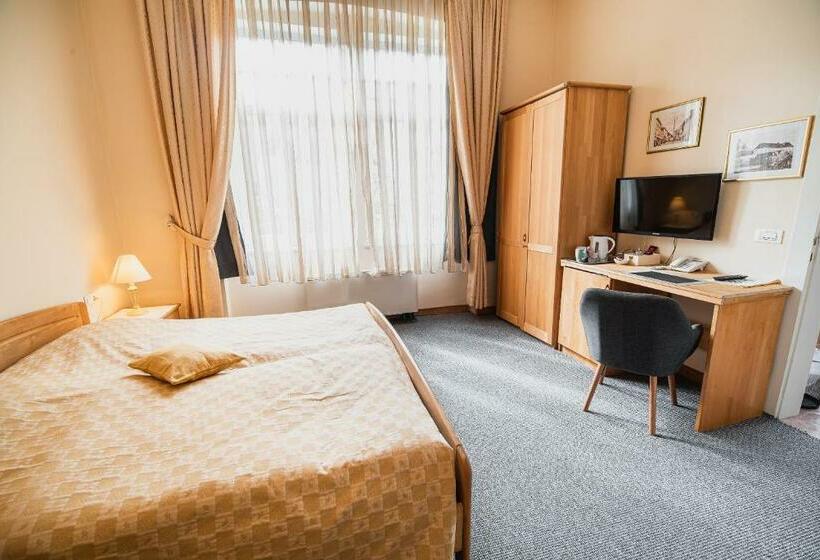 اتاق لوکس, Guest House Veronika