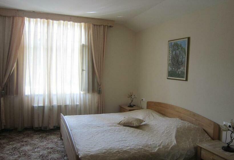 اتاق لوکس, Guest House Veronika