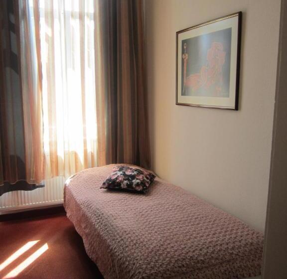 اتاق اکونومی یک تخته, Guest House Veronika