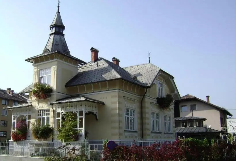 اتاق لوکس, Guest House Veronika