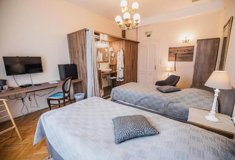 اتاق لوکس, Guest House Veronika