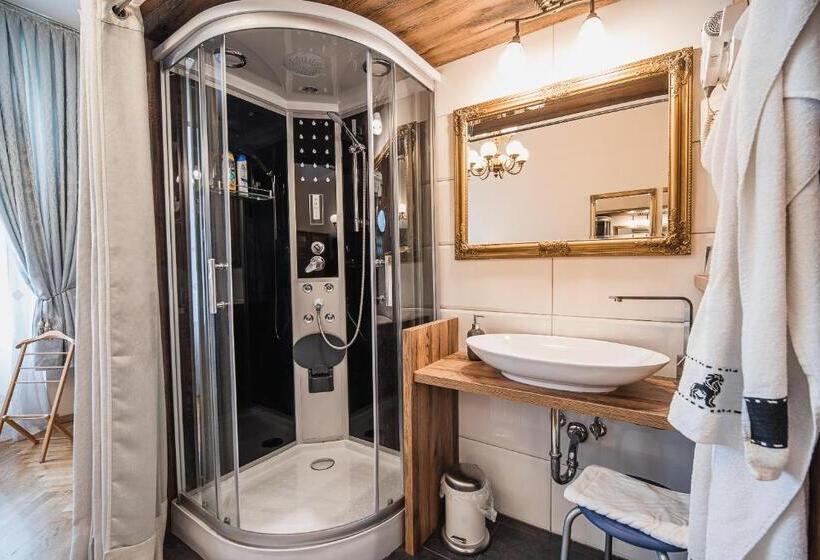 اتاق لوکس, Guest House Veronika