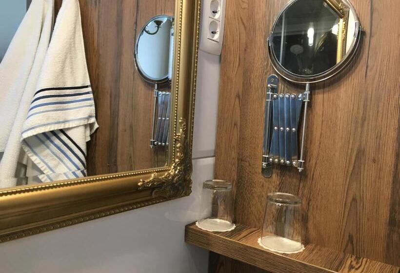 اتاق لوکس, Guest House Veronika