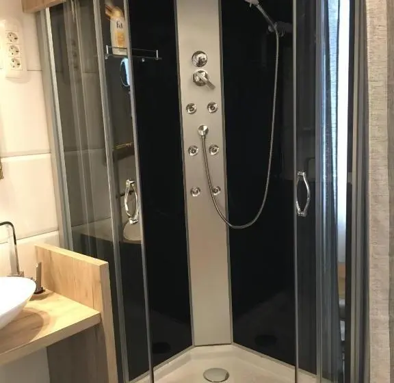 اتاق لوکس, Guest House Veronika