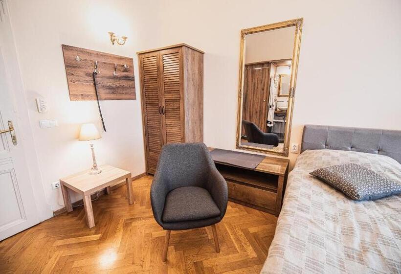 اتاق لوکس, Guest House Veronika