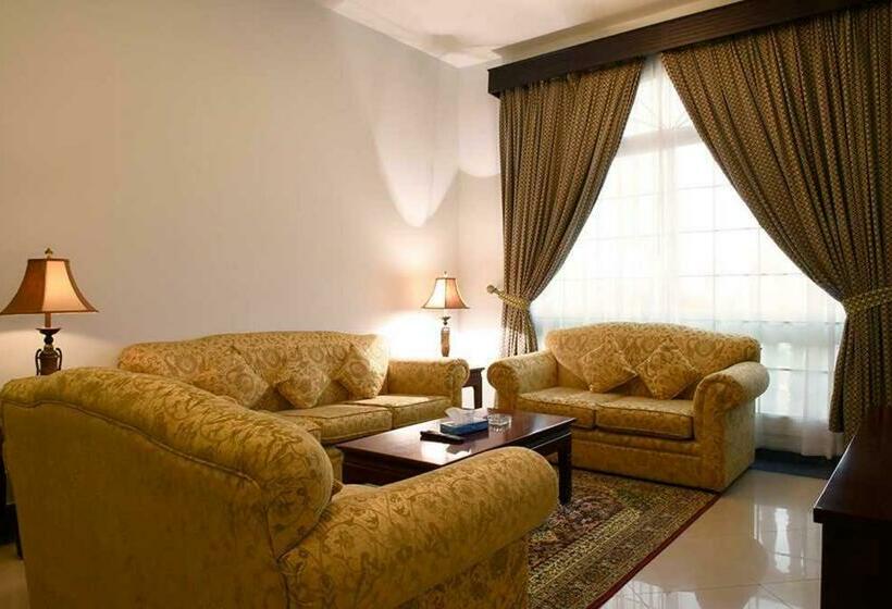 Полулюкс Вид на Город, Karan Sharq For Hotel Apartment