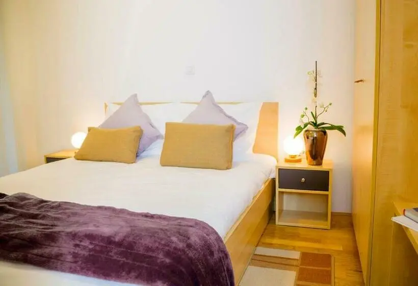 , Postojna Cave Rooms & Apartments Proteus