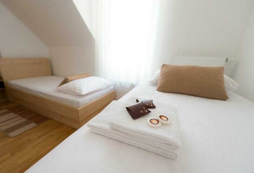 , Postojna Cave Rooms & Apartments Proteus