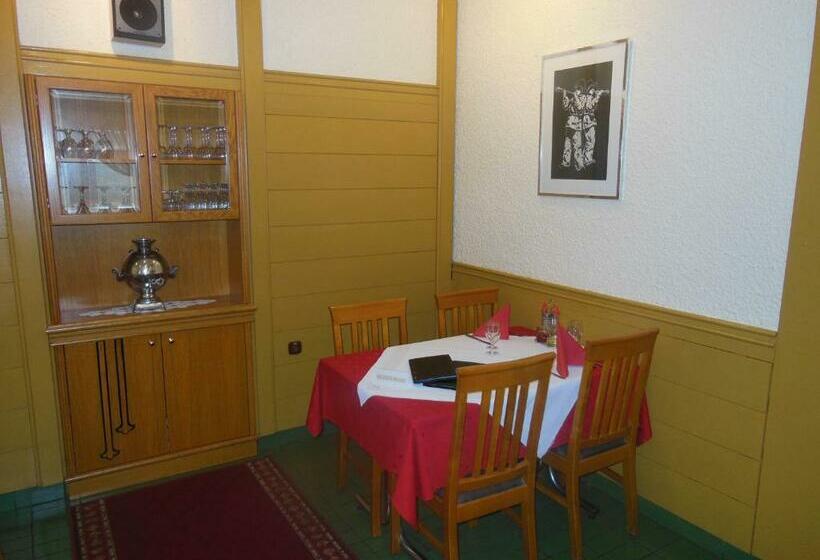 اتاق اکونومی, Pri Belokranjcu