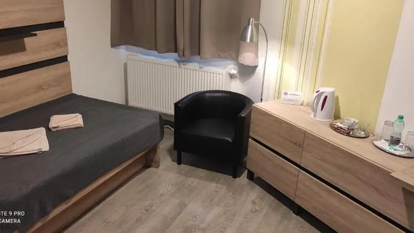 Deluxe Yhden Hengen Huone, Tam Autohof Malacky