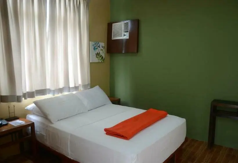 اتاق استاندارد, The Purple Tree Bed & Breakfast