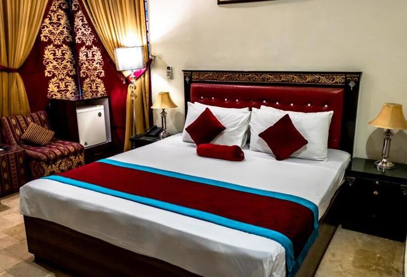 اتاق لوکس با تخت بزرگ, Rose Palace Hotel, Garden Town