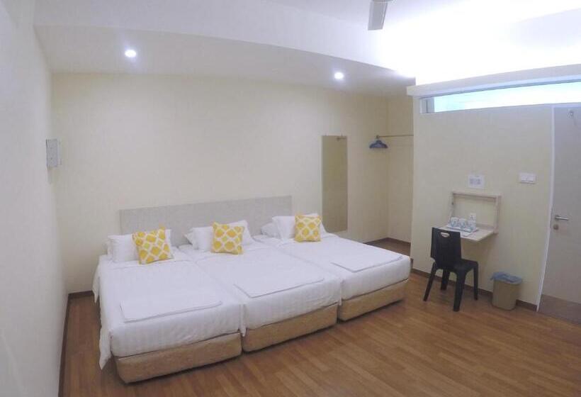 Habitació Triple Estàndard, 1acs Residence