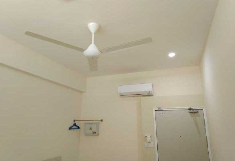 Habitació Triple Estàndard, 1acs Residence