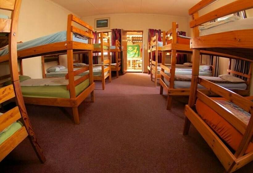 Кровать в Общей Комнате, Jeffreys Bay Backpackers