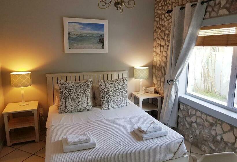 חדר סטנדרט, Beachcombers