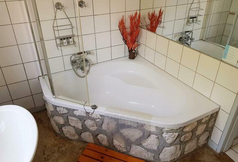 חדר סטנדרט, Beachcombers