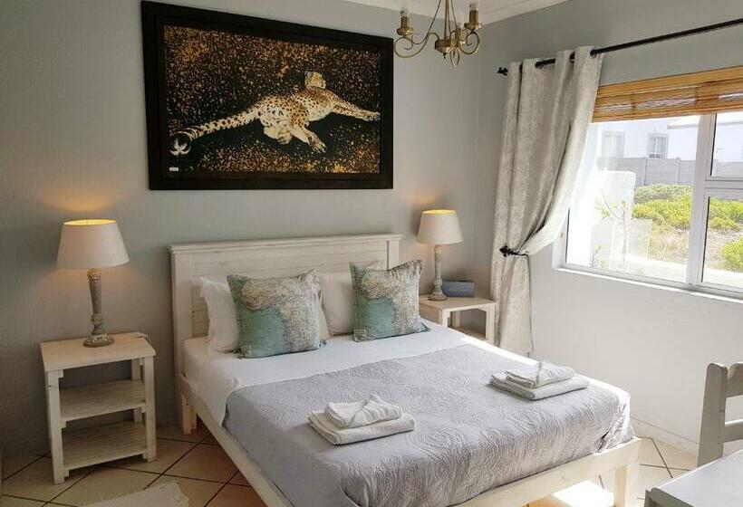 חדר סטנדרט, Beachcombers