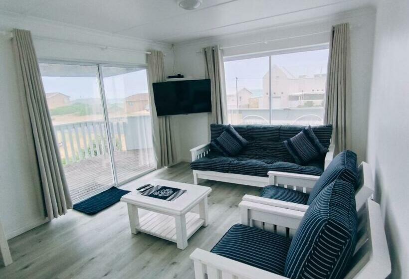 דירה בת חדר שינה 1 עם מרפסת, Beachcombers