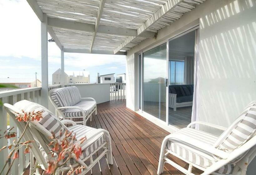 דירה בת חדר שינה 1 עם מרפסת, Beachcombers