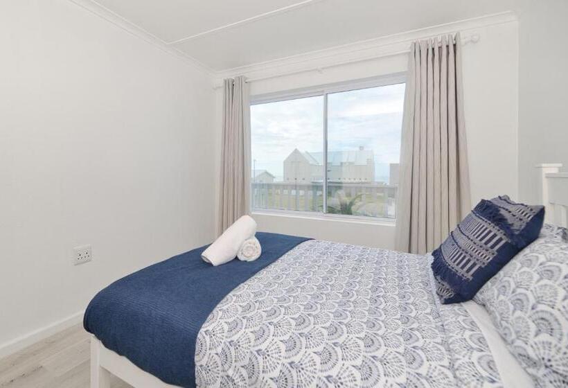 דירה בת חדר שינה 1 עם מרפסת, Beachcombers