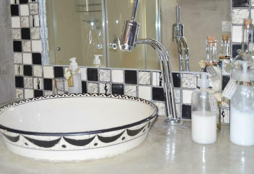 Deluxe Suite King Bed, 278 On Main