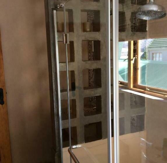 Deluxe Suite King Bed, 278 On Main