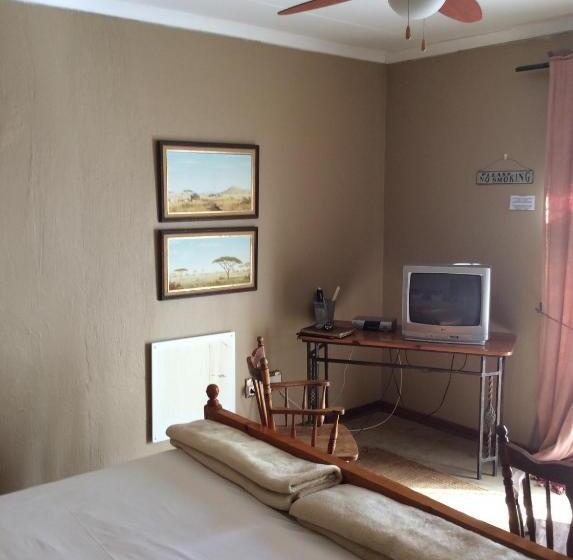 Deluxe Suite King Bed, 278 On Main