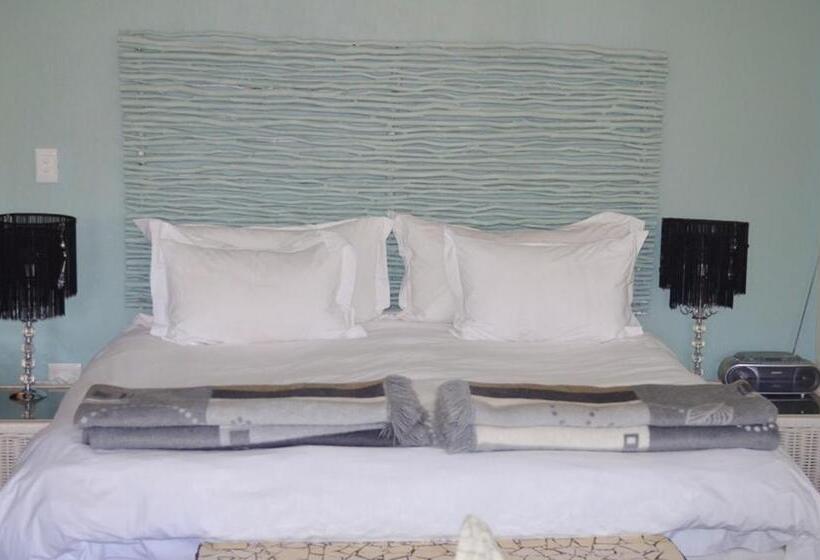 Deluxe Suite King Bed, 278 On Main