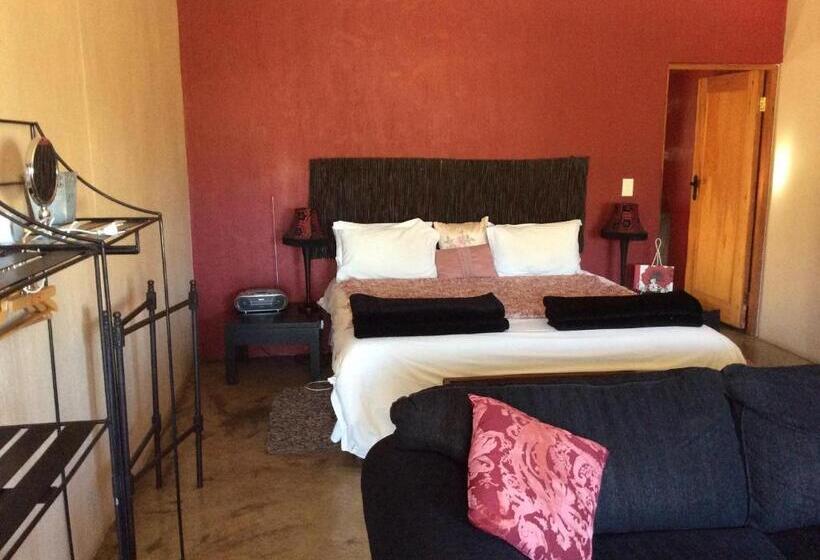 Deluxe Suite King Bed, 278 On Main