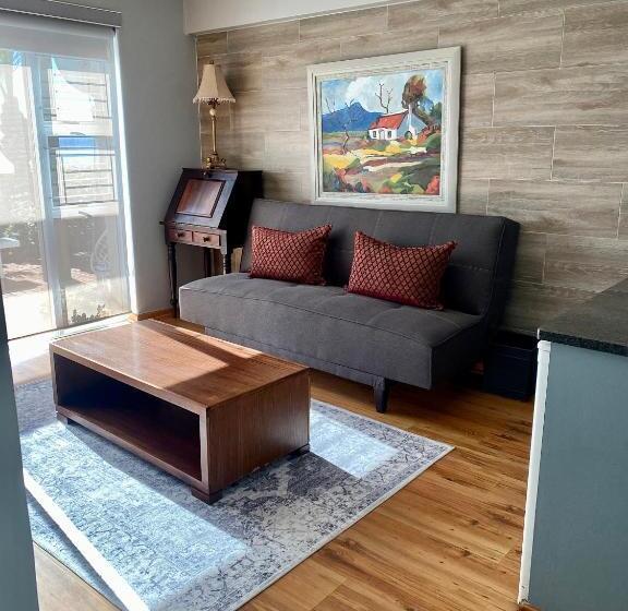 ファミリールーム, 3coloursblue Guest House