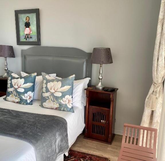 プールビュースタンダードルーム, 3coloursblue Guest House