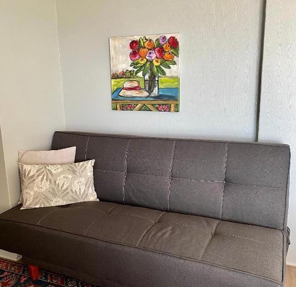 Семейный Номер, 3coloursblue Guest House