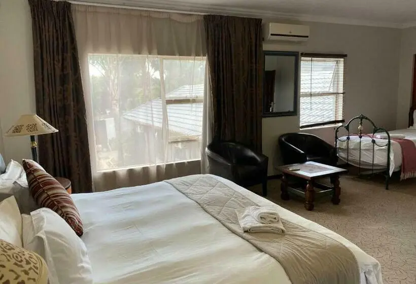 ファミリールーム, Africa Footprints Guest House