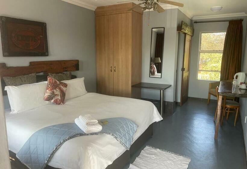 Стандартный Номер Кровать Кинг, Africa Footprints Guest House