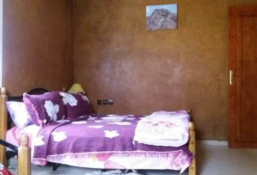 Economy-huone, Auberge Tilila